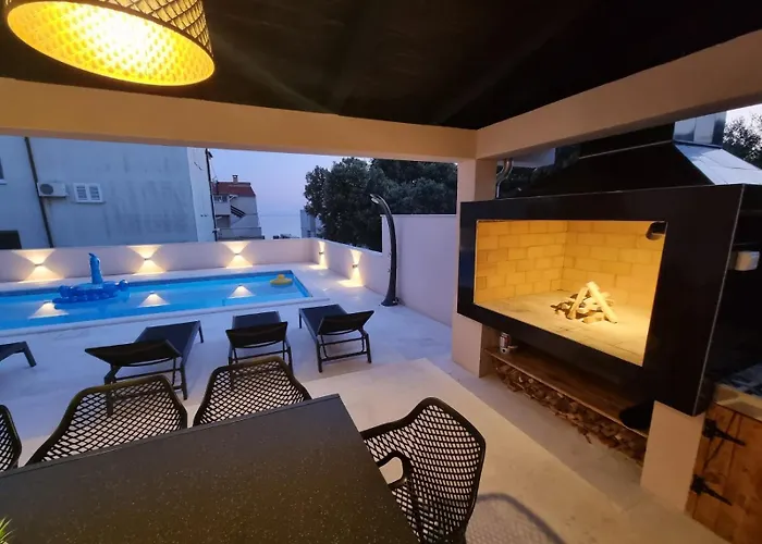 Coco With Heated Pool Daire