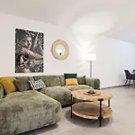 Апартаменты Coco With Heated Pool