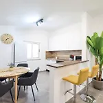 Апартаменты Coco With Heated Pool Кожино