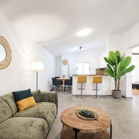 Villa Coco With Heated Pool