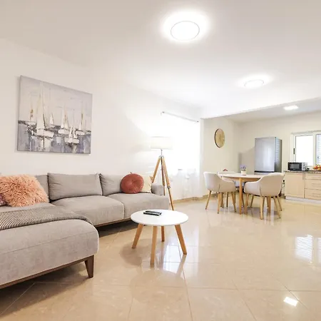 Coco With Heated Pool Apartament Kožino