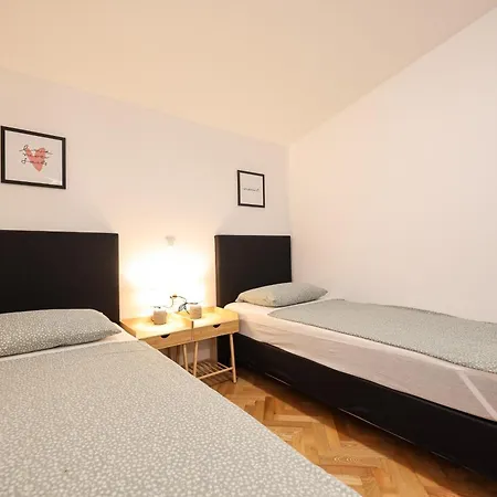 Apartament Coco With Heated Pool