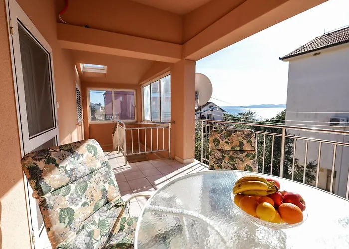 Apartamento Coco With Heated Pool Kožino