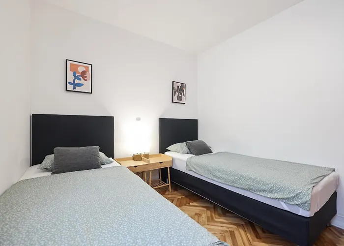 Villa Coco With Heated Pool 아파트