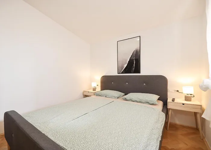 Villa Coco With Heated Pool 아파트