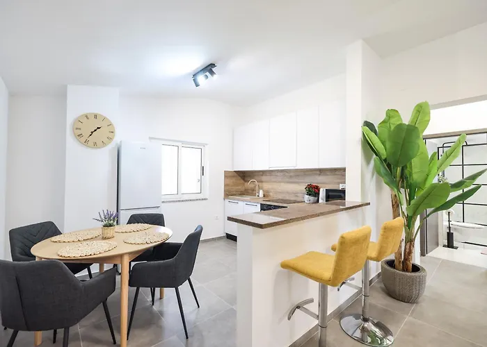 Appartement Coco With Heated Pool Kožino